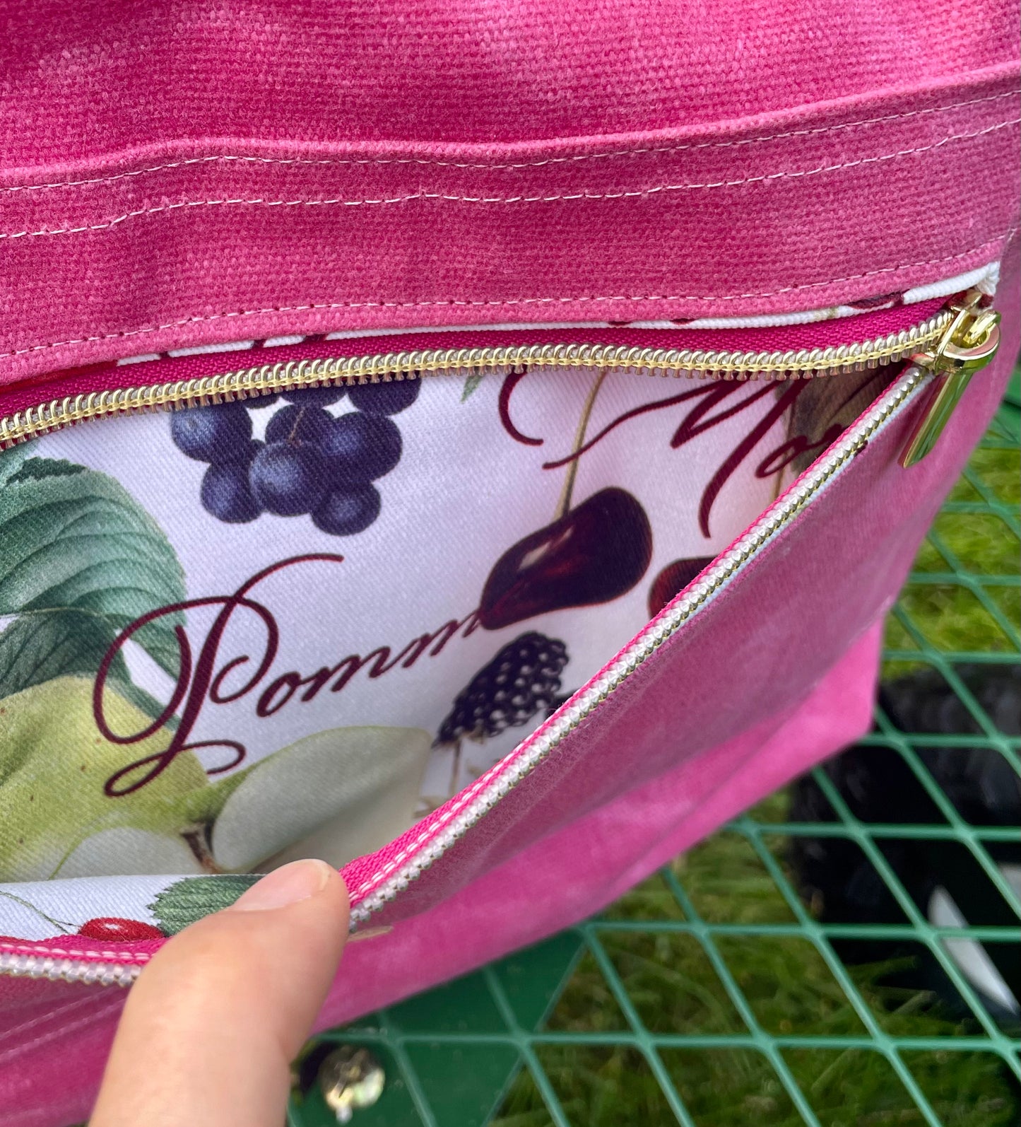 BABY BERTHA - Waxed Canvas Tote